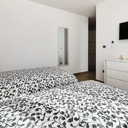 ゲストハウス Celtis By